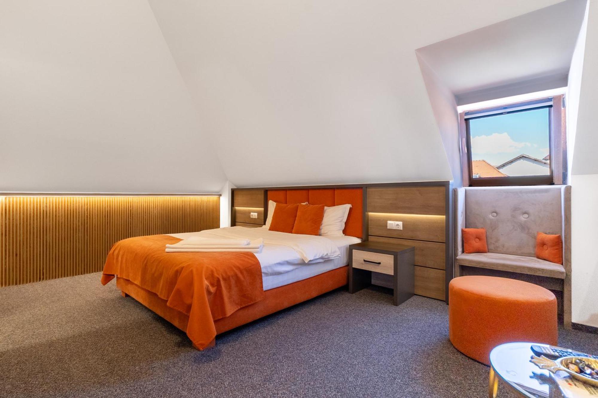 Loft By Lumiere Sibiu Hotel Ngoại thất bức ảnh